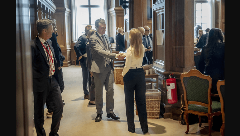 Søren Gade er igen valgt som Folketingets formand